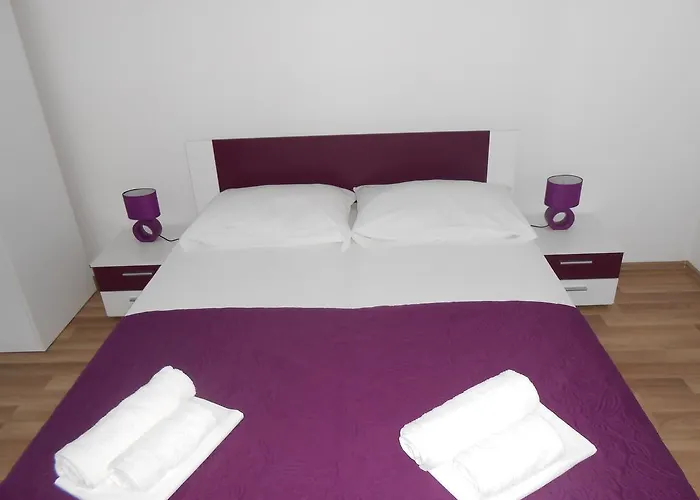 아파트 Petric 로비니