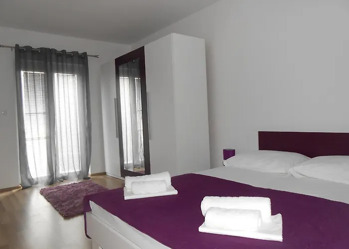 아파트 Petric 로비니